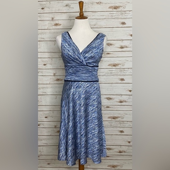 Kay Unger Dresses & Skirts - Kay Unger New York sleeveless surplice dress